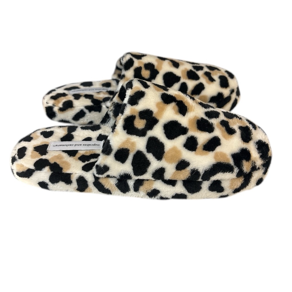 Cupcakes and Cashmere Leopard Slippers Size M 7-8